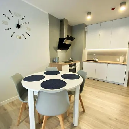 214 Kasprowicza 20b Basen, Sauny,fitness * Kolobřeh